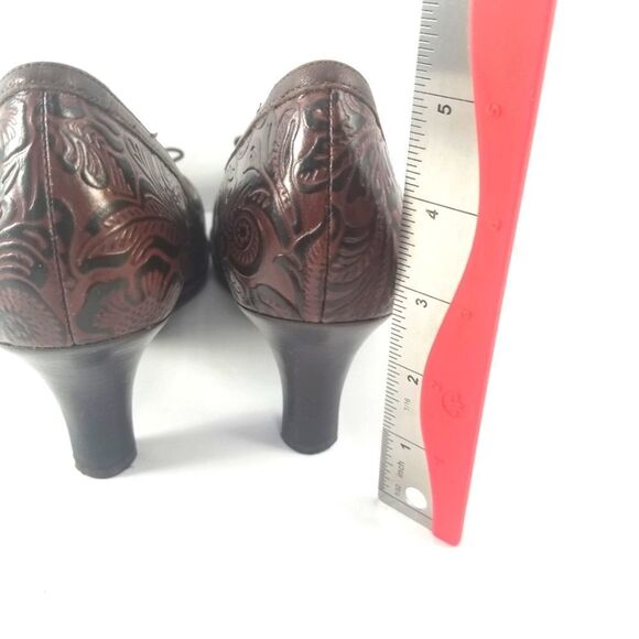 Nurture “Sandee” Tooled Leather Peep Toe Heels Size 7.  S776 - Picture 5 of 6